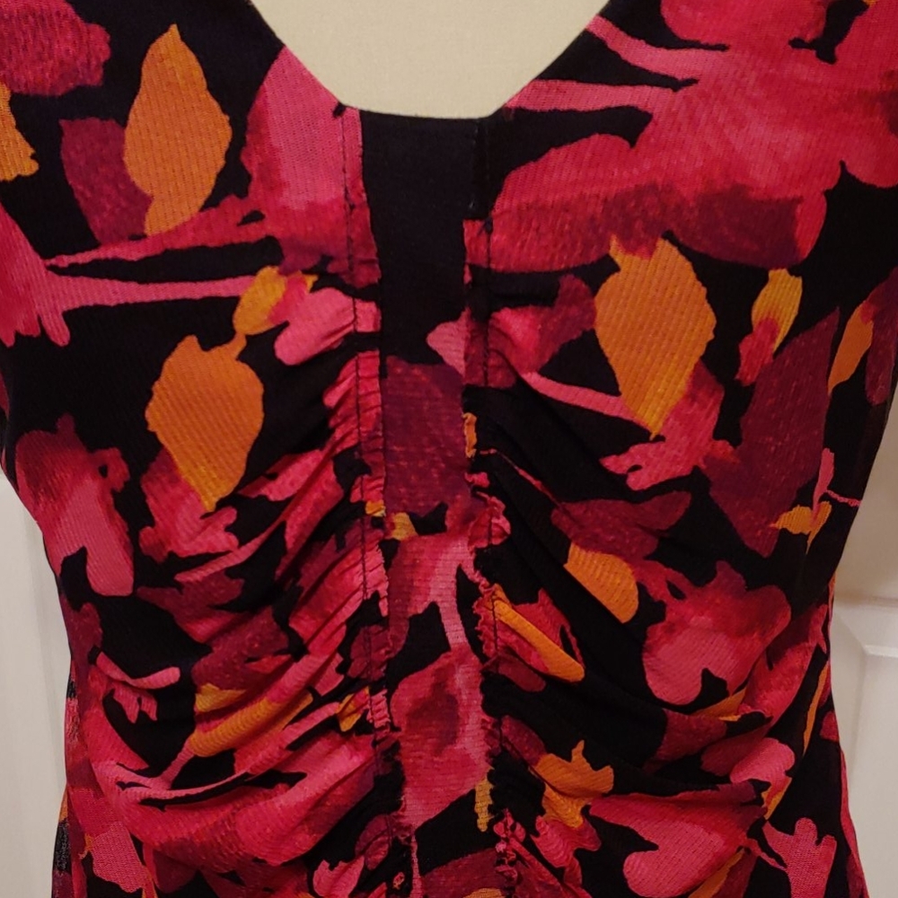 🕑🕛 212 Collection Top - Picture 2 of 11